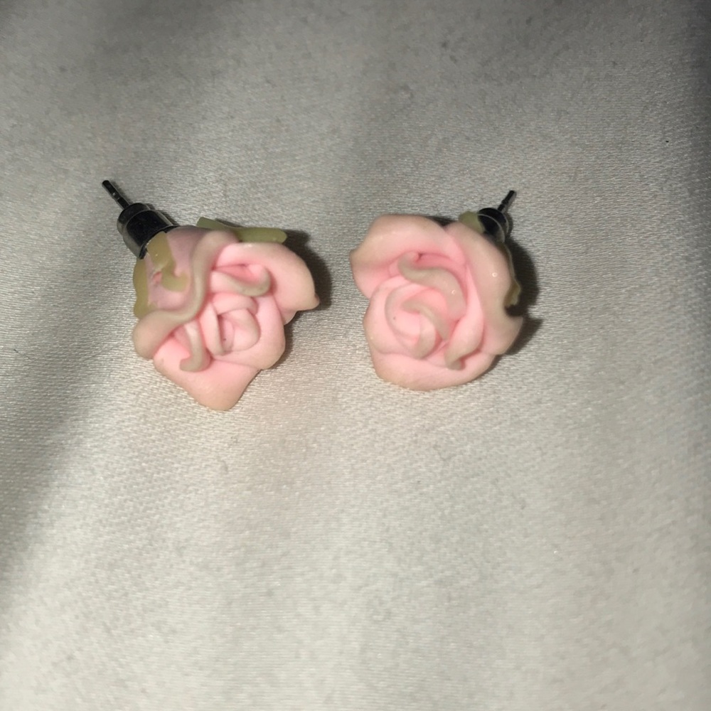Christine Daaé Pinky rose earrings